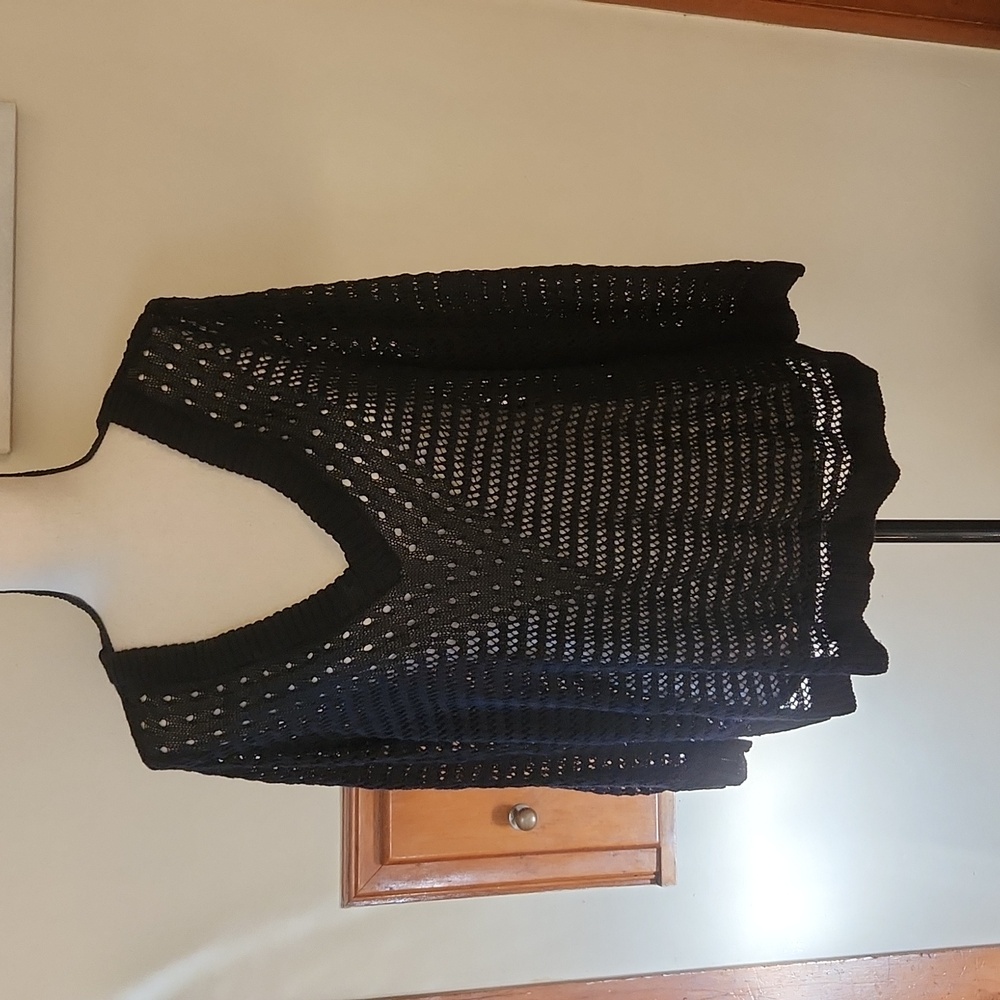 Torrid Black Crochet V-neck Long Sleeved Top Size 2 (18/20)
